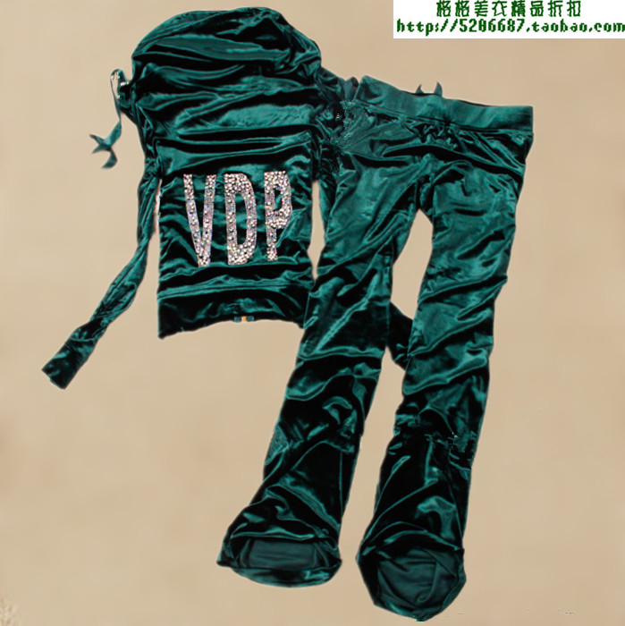 Красивые спортивные костюмы от 1500р!