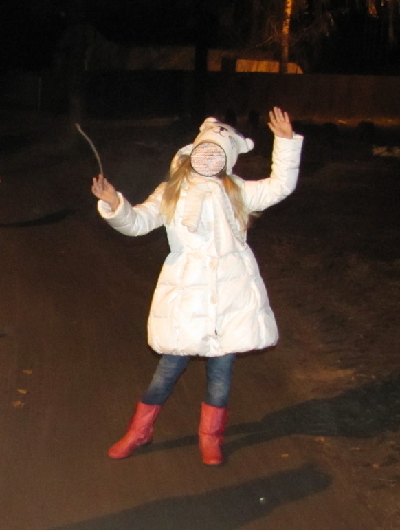 все белое комплектом на рост 122-132см 2200р.