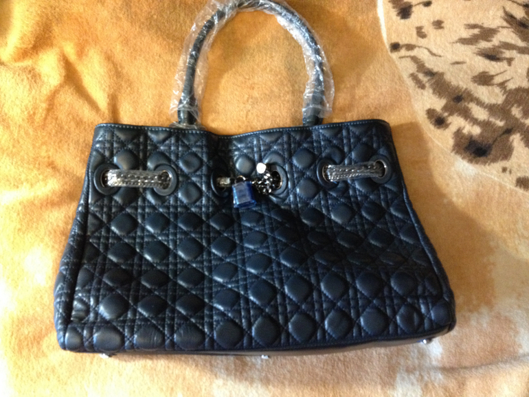 Новая кожаная сумка ПРОДАМ 2500р.