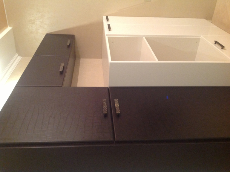 Наконец-то нам поставили кухню!!!)