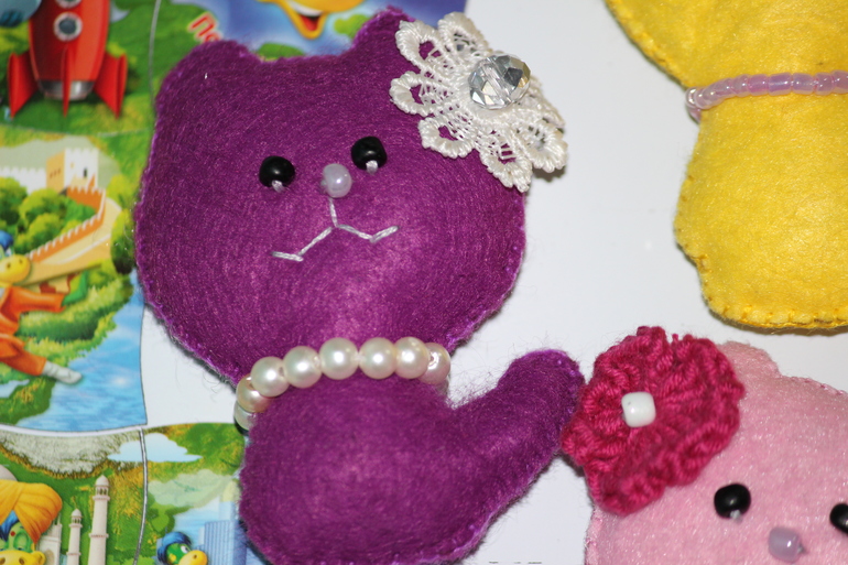 Подарочек на 8 марта)))