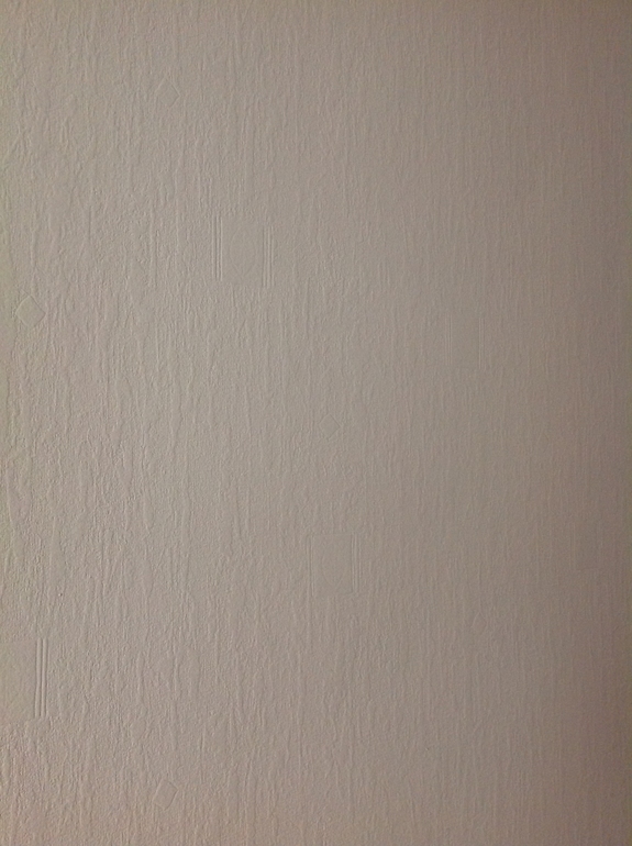 Есть опыт покраски флизелиновых обоев?