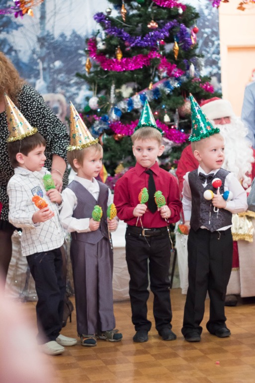 25 декабря - день утренников