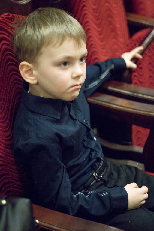 Ёлка в ДК и спектакль