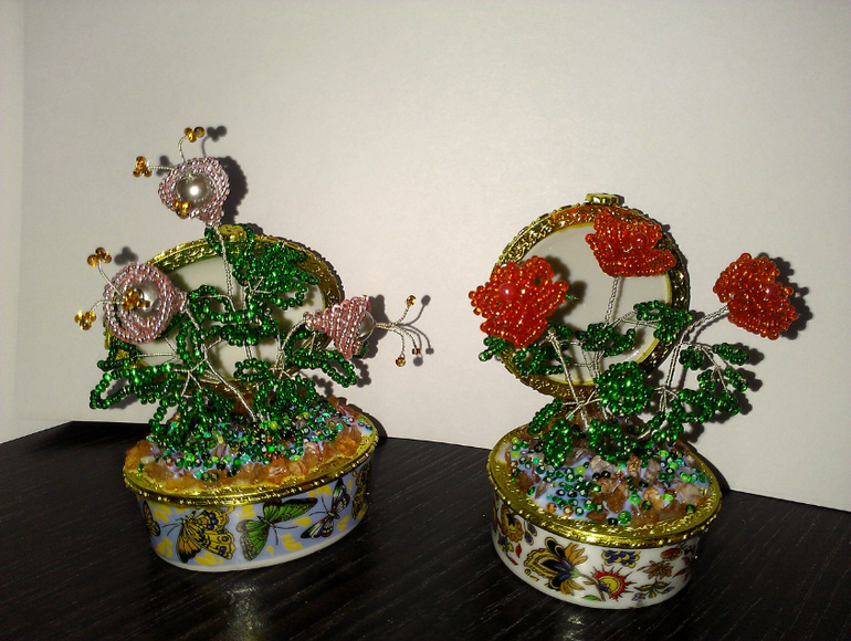 Цветы, цветы к восьмому марта...