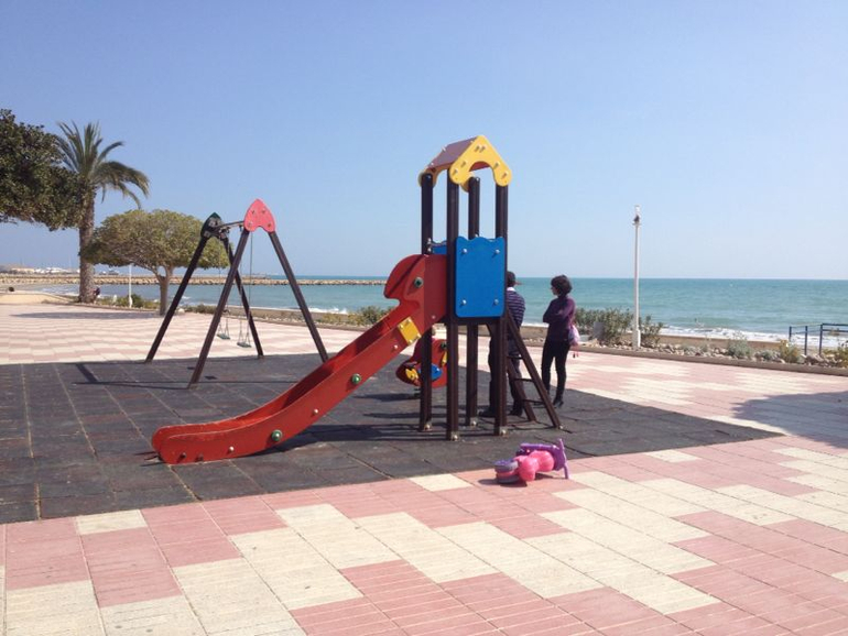 Сдаю апартаменты в Испании за месяц сентябрь 1000 евро (2 спальни)