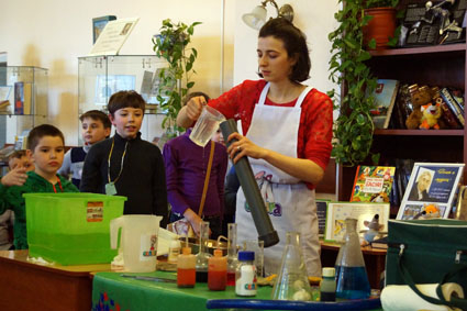 День книги в библиотеке Гладкова.