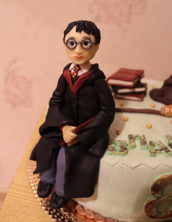 Гарри Поттер.