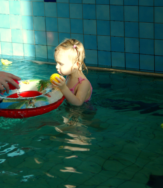 Бассейн-как раннее развитие.