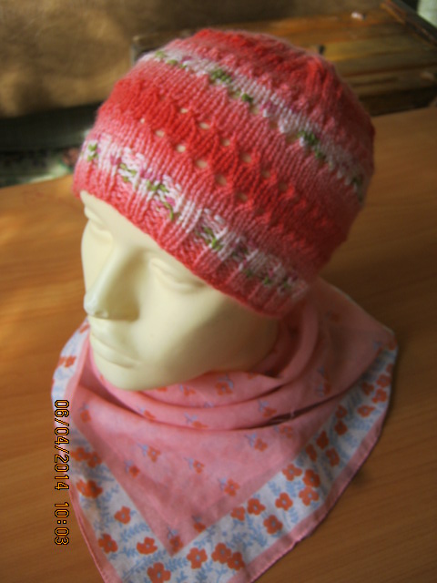 =Малина со сливками=  шапочка на теплую погоду