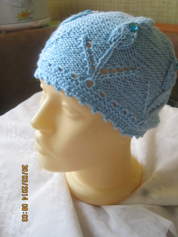 Весенняя шапочка "Голубые тюльпаны"