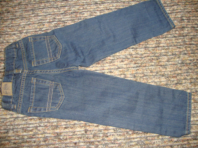 новые джинсы Чилдрен Плейс ( Америка)      размер 3Т