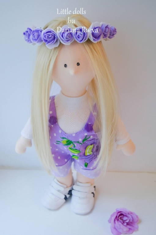 Еще одна девочка)