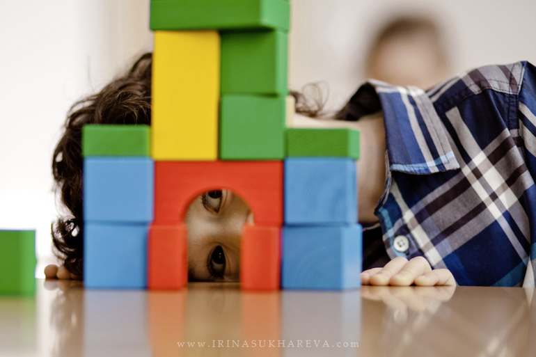 Один день из жизни в детском саду. Часть 2. Играем.