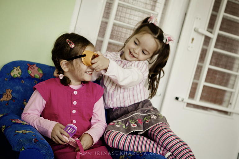 Один день из жизни в детском саду. Часть 2. Играем.