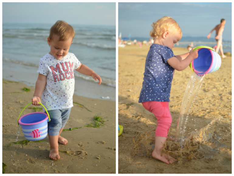 от улыбки хмурый день светлей:)