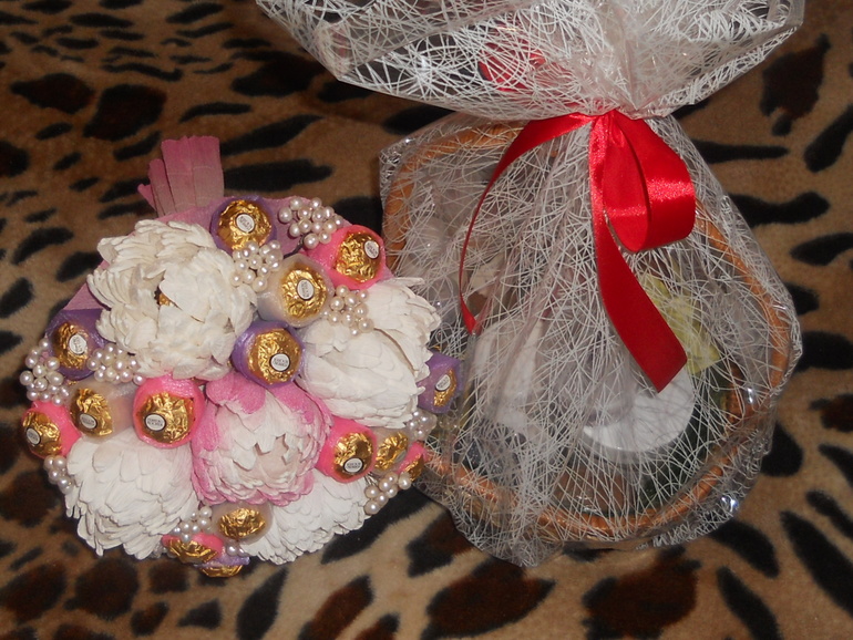 Букетик и мыльная корзина))