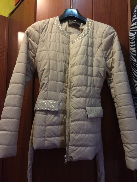 куртки, ветровки, пальто р.42/44 ОБНОВИЛА