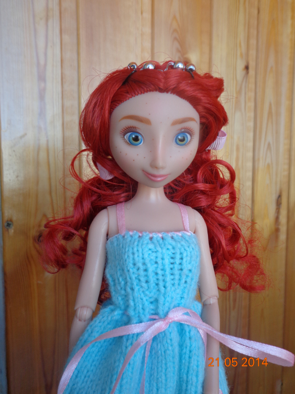 Кукольная одежда и корона))))