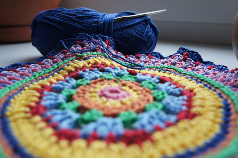 Вязаная мандала