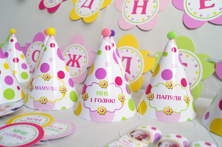 Яркий горошковый набор для девочки:)