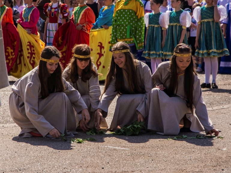 Никола Вешний.