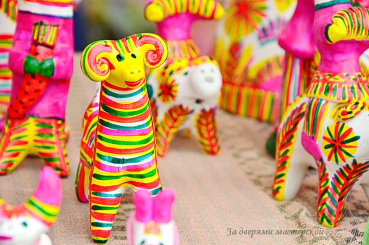 В гости к филимоновским мастерам