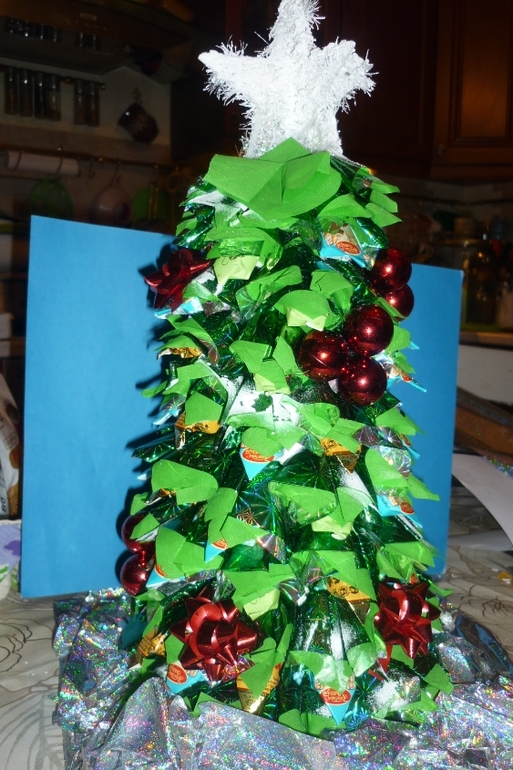 Елка первая работа в этом жанре