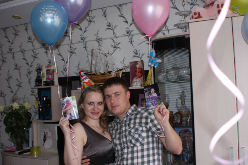 Нашей Златочке годик!!!