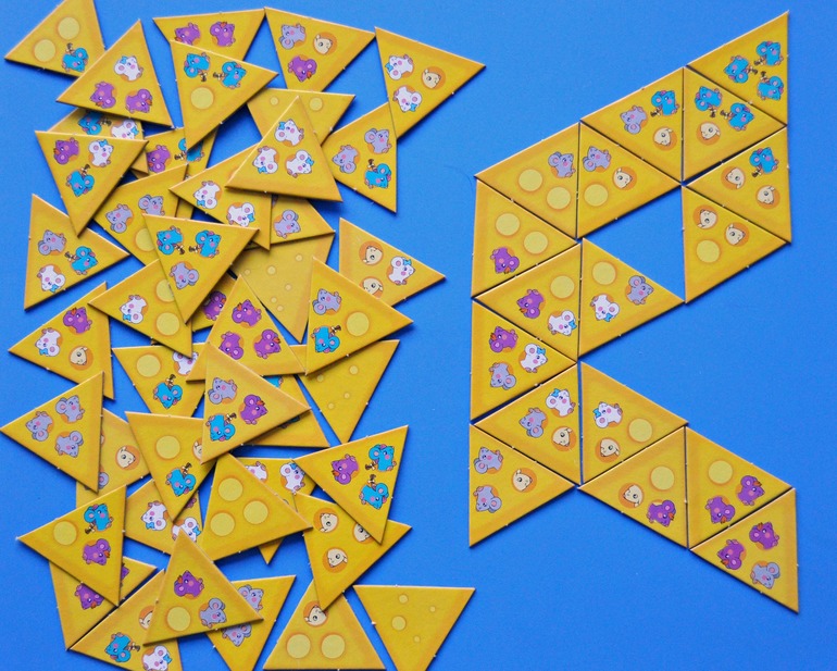 Необычное треугольное домино