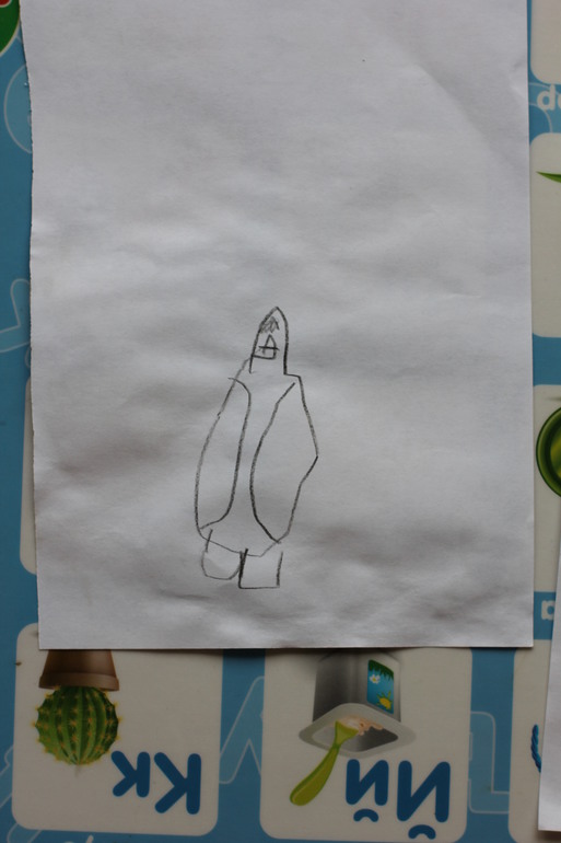 Андрей рисует