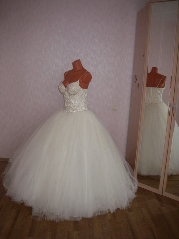 Свадебное платье продаю ( после одной невесты)