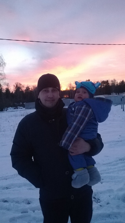 Наша первая прогулка, в прогулке))))))))