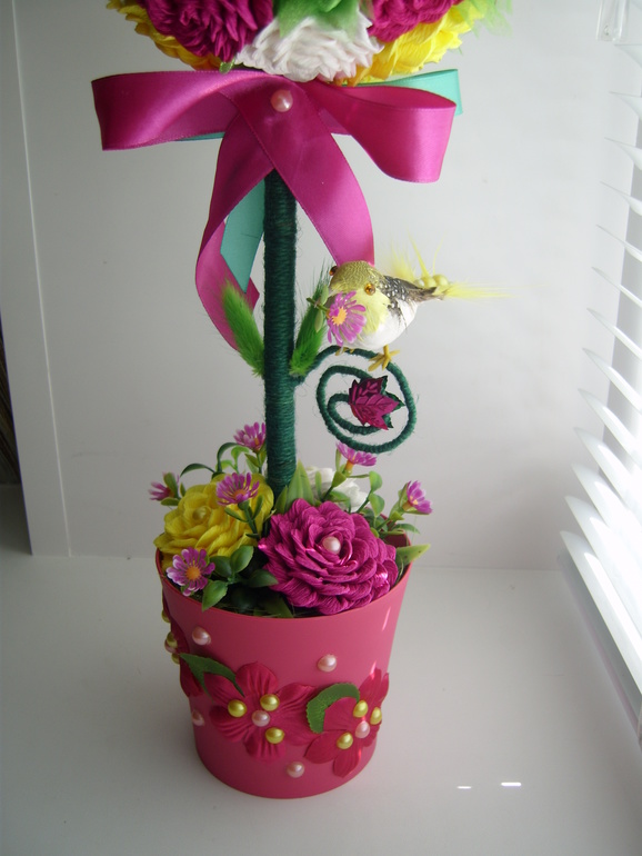 Такой заказик был. Основной цвет фуксия, а остальное я видела вот так!