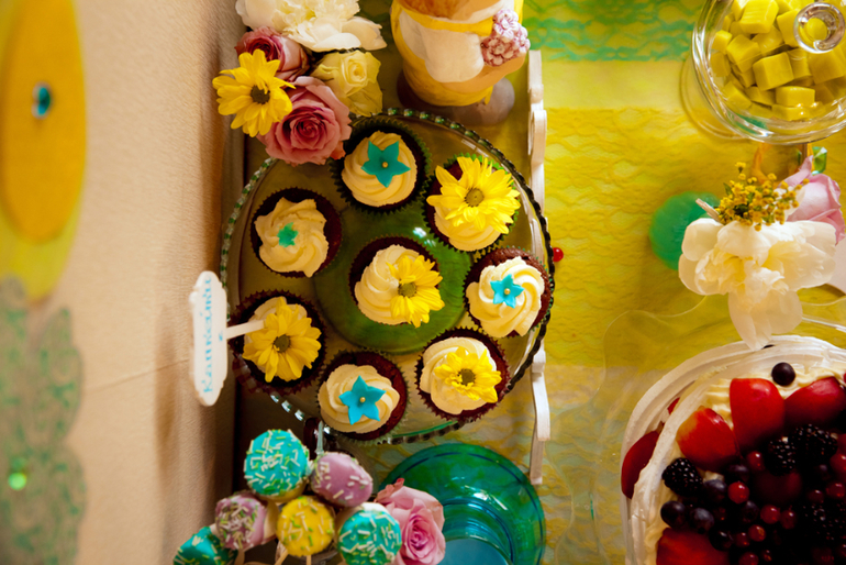 Сладкий стол на годовасие...