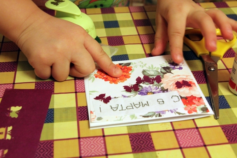 Открытки для воспитателей на 8 марта. МК от дочки.