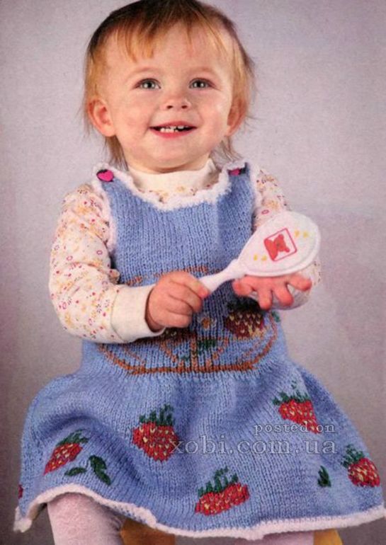 Cарафан с клубничками для девочки