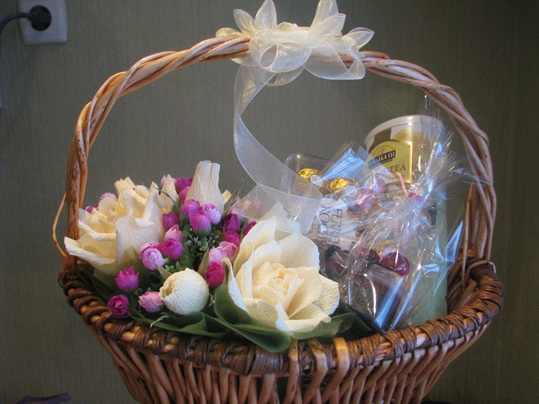 Подарочек с историей