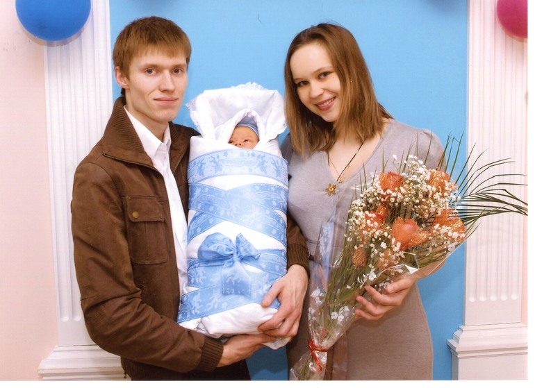 нам завтра месяц=)