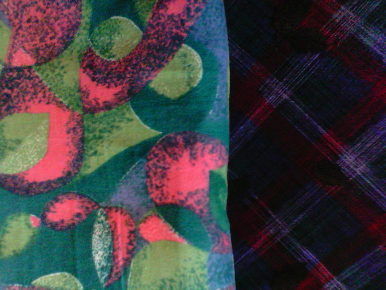 Много тканей.