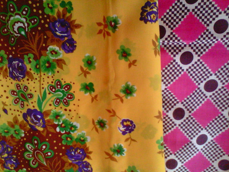 Много тканей.