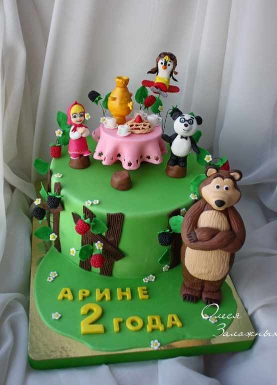 Торт " Маша и Медведь" и капкейки на Д.р. моей доченьки )))