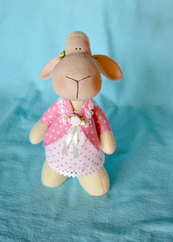 моя овечка по мотивам работ Т. Коннэ