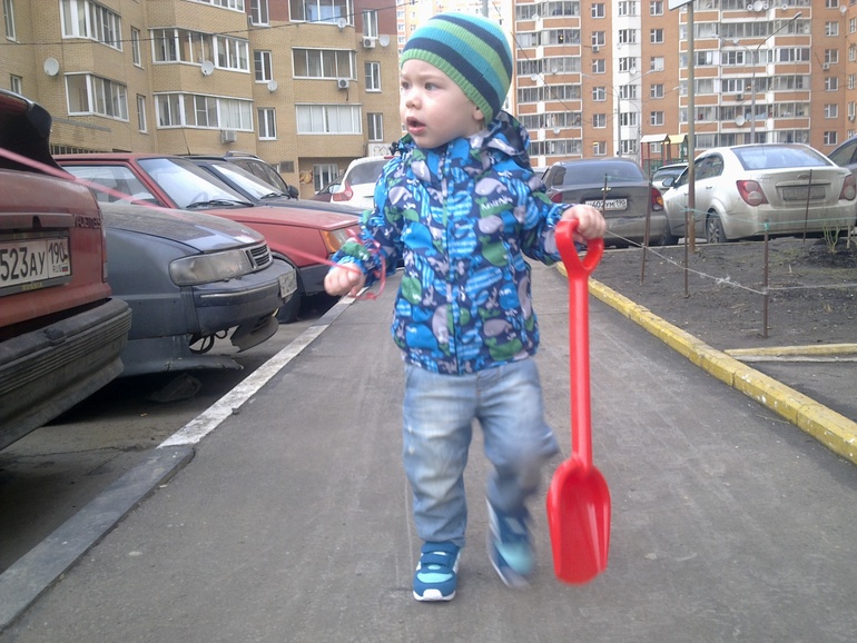 он стал безумно взрослым...