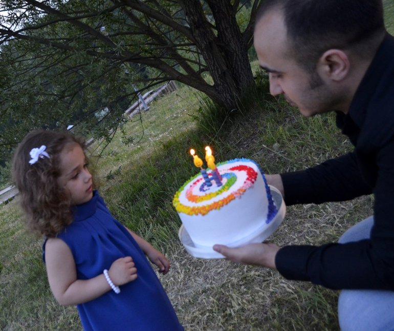 Достался он мне! Ловлю тапки)))