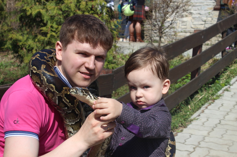Самир с папой в зоопарк ходил!!!май 2014!самиру 2,5!!!