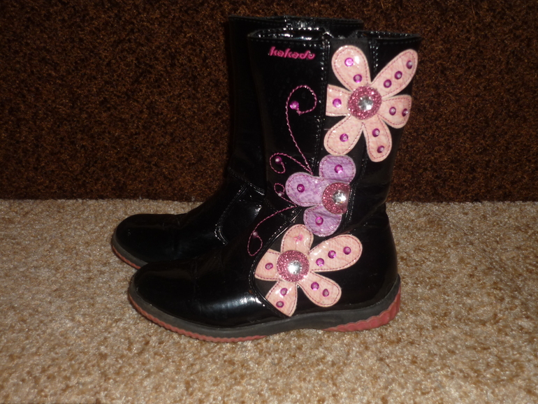 Продам обувь б/у для девочки размеры от 19 до 26