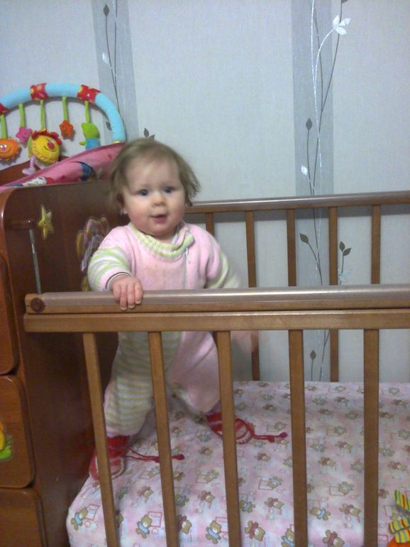 Алиса встала на ноги!!!!!