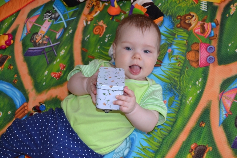 а мы научились показывать язык)))