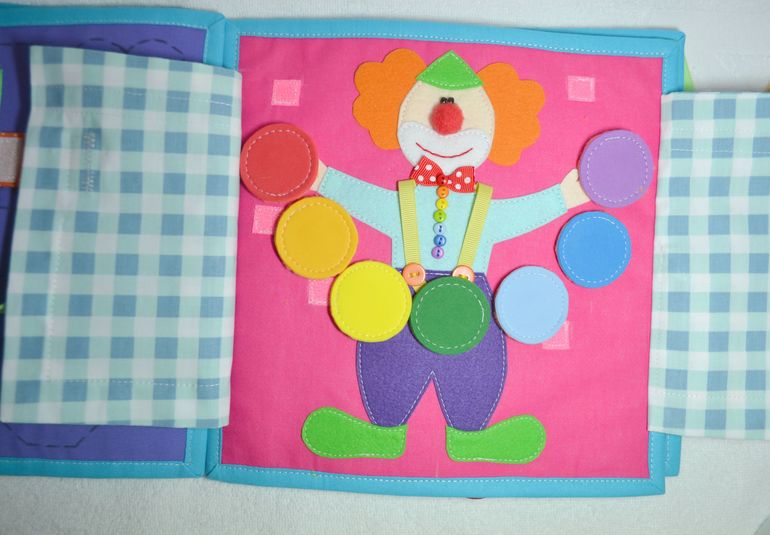 Именная развивающая книжечка